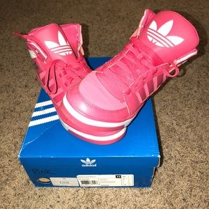 Pink Adidas (Hard Court Hi II J)